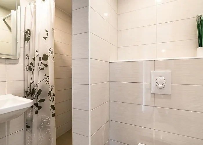 Aisa Near The Korter Parnu